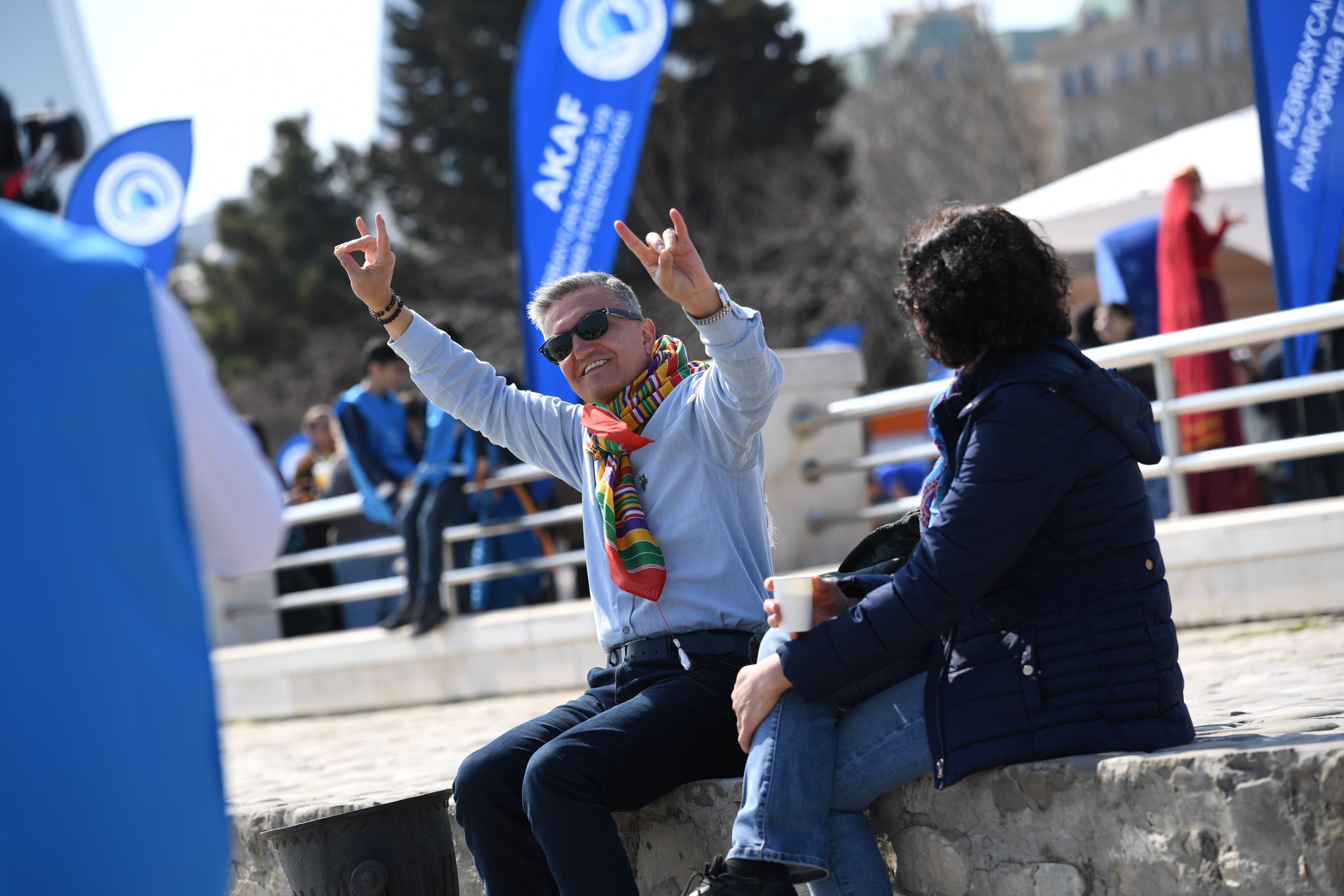 Bakıda Xəzərin suları avarçəkmə və yelkənli qayıqlarla bəzəndi (FOTO)